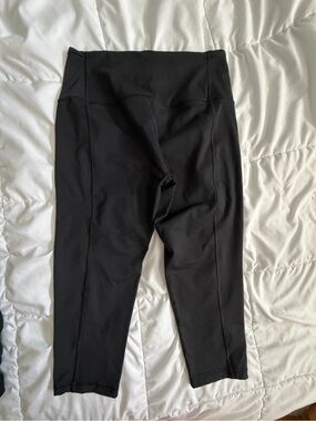 Victoria Secret Cropped Leggings